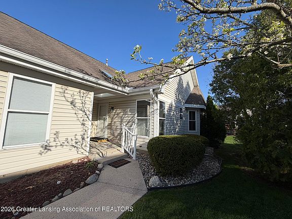 2nd image of 2415 Aurelius Rd APT 3