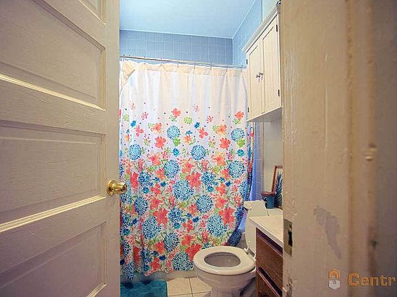 3rd image of 1460 Clay St #10A