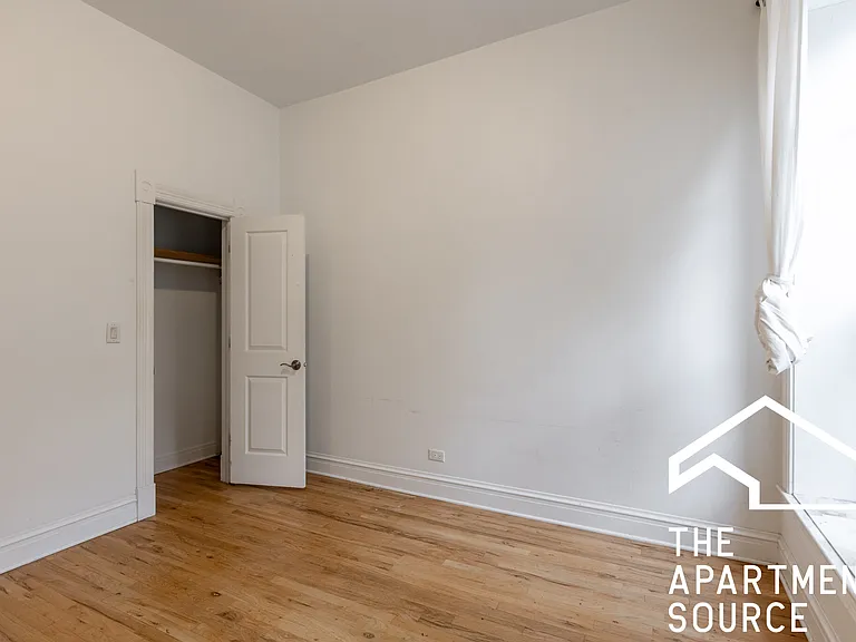 1659 S Throop St #2E — Photo 15