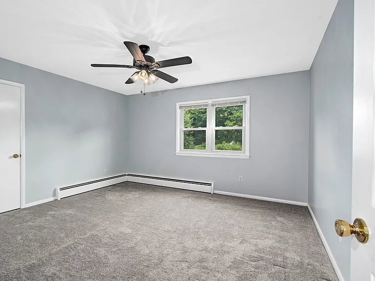 407 Union Ave #2 — Photo 4