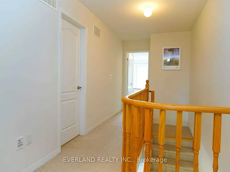 5267 Major Mackenzie Dr E — Photo 19