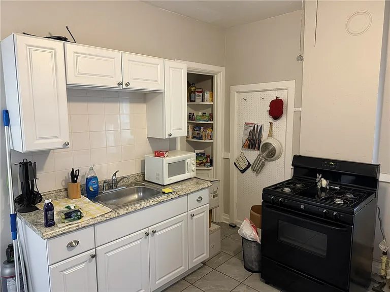 60 Rowley St #2 — Photo 4