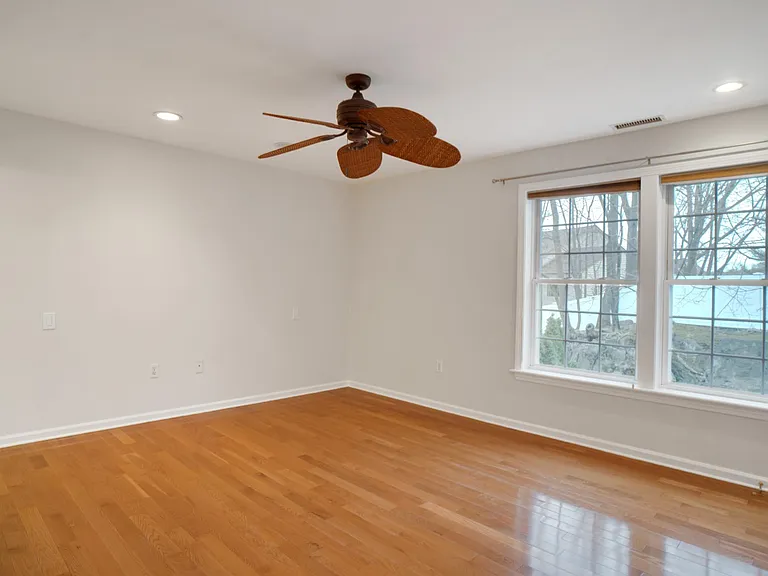 18 Rippowam Rd #2B — Photo 12