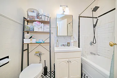 Rented by Living New York