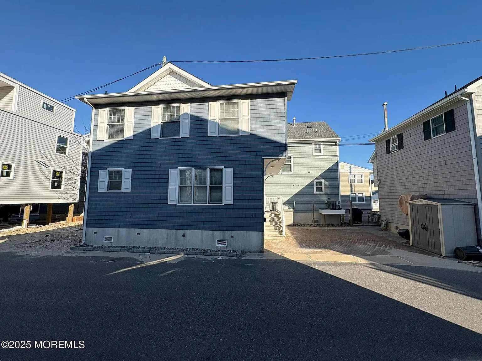 4 bed, 1100 sqft, $3,950 — Photo 3