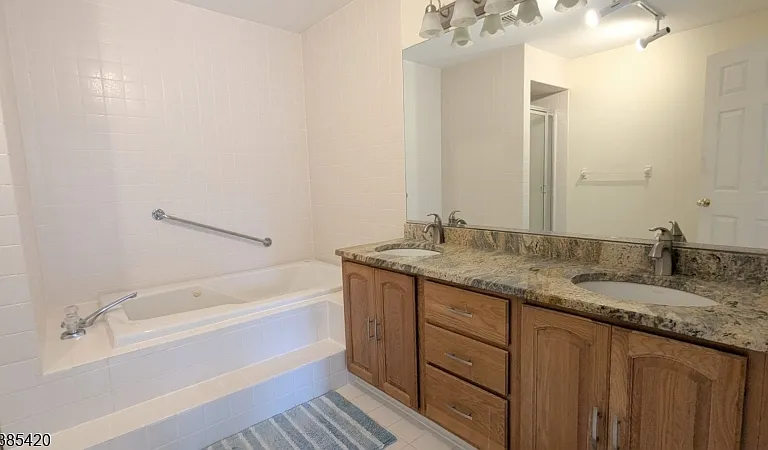13 Stryker Ct — Photo 25