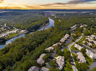 142 Grandview Dr APT 4, Branson, MO 65616