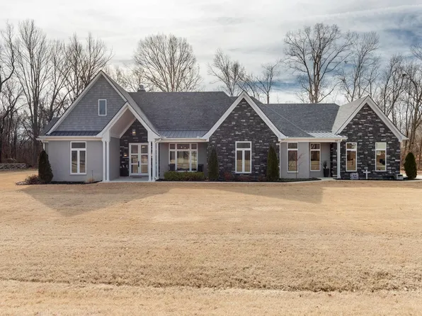 305 Lone Oak Dr, Eads, TN 38028