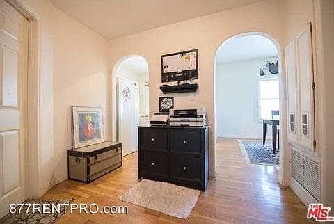 2nd image of 1073 S Mansfield Ave