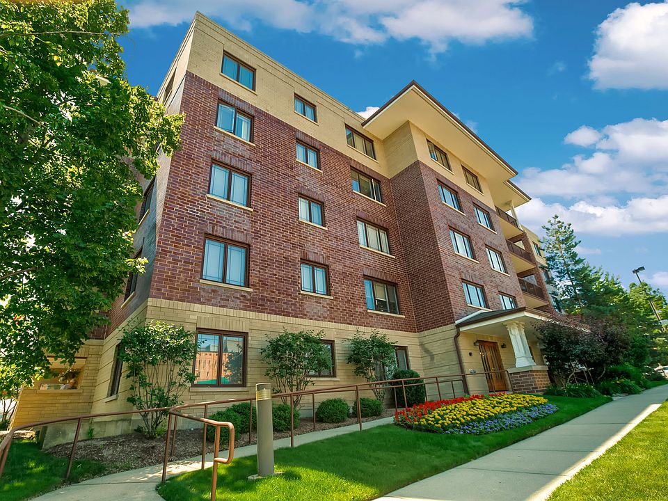 1st image of 650 Laurel Ave APT 204