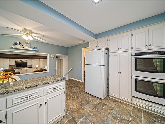 5th image of 1904 Bromton Dr