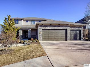 3305 S 188th St, Omaha, NE 68130