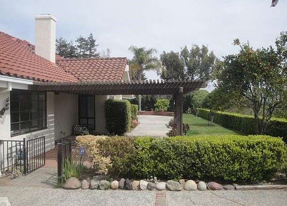 3rd image of 11330 Highridge Ct