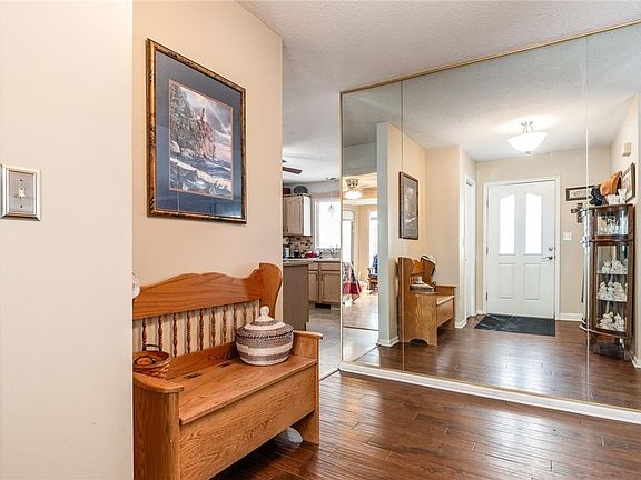 3rd image of 4491 Price Rd NE