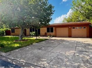 25 Carlton Dr, Brownsville, TX 78521