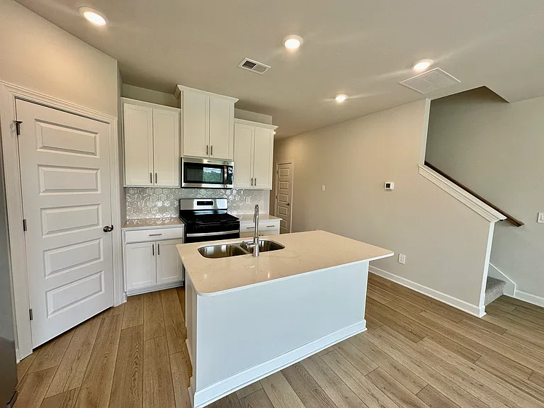 217 Cupid Ct — Photo 8