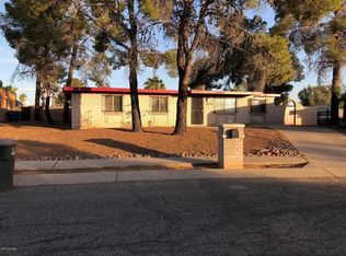 7660 E Royal Palm Pl, Tucson, AZ 85730