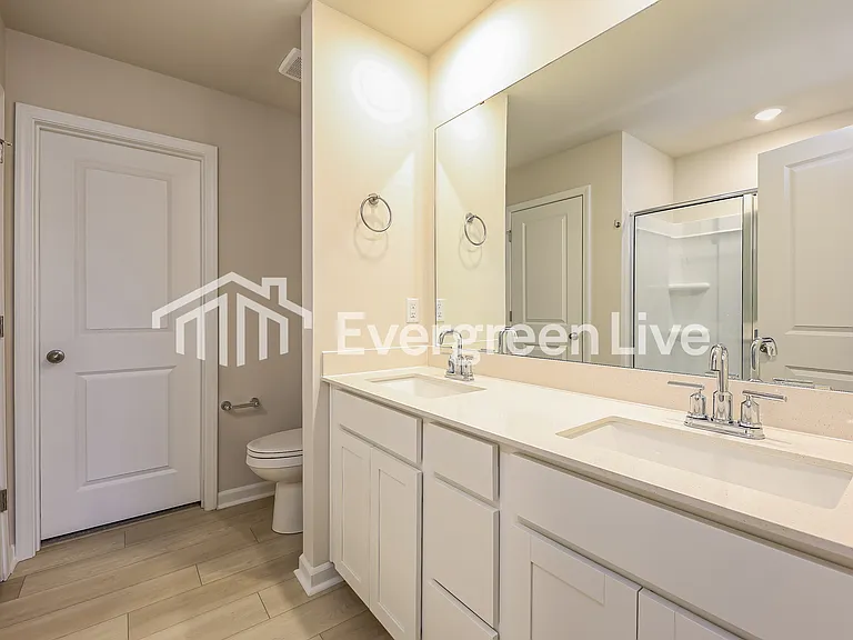 202 Meadow Gate Ct — Photo 10