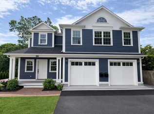 66 Pleasant St #2, Marblehead, MA 01945