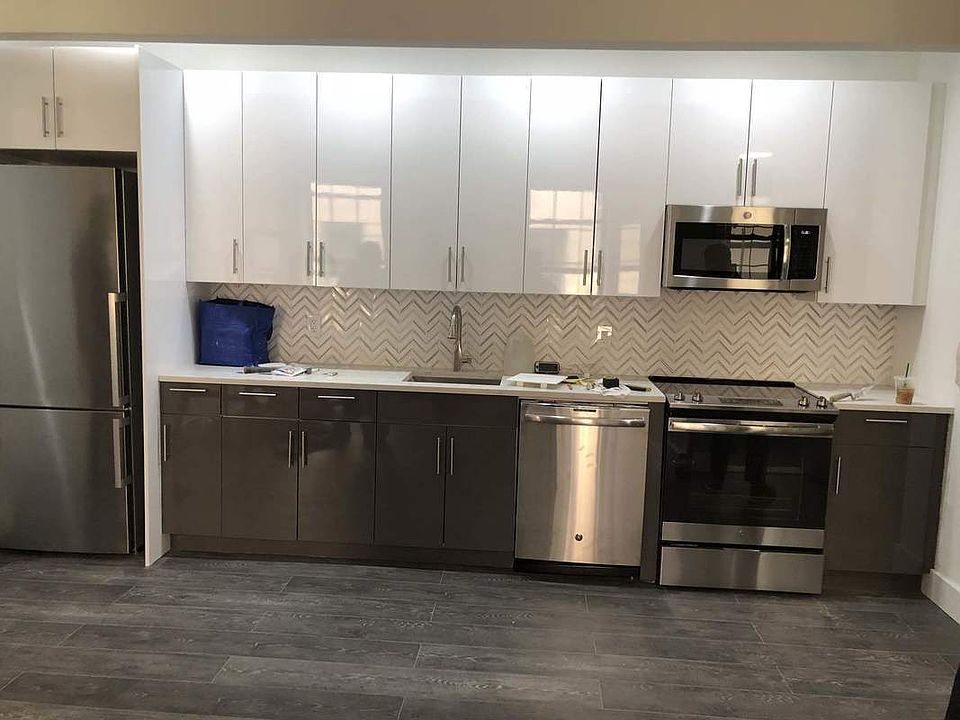 1st image of 11920 Union Tpke APT E3b4