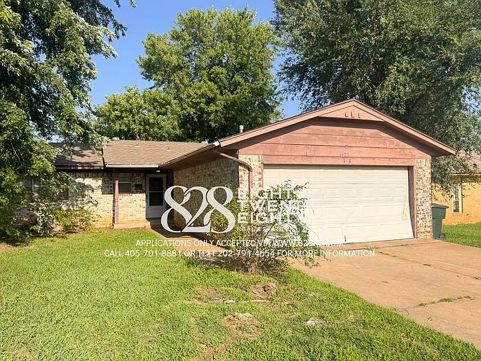 4103 N Oak Grove Dr — Photo 3