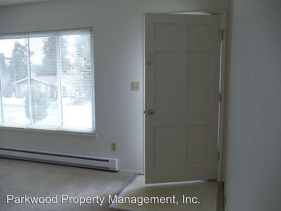 2nd image of 10015 98th St SW