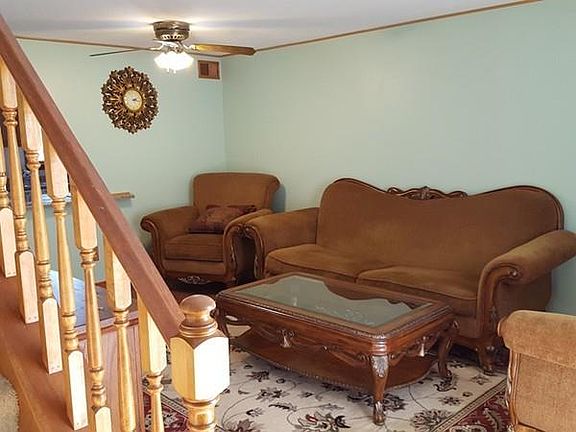 4th image of 55 Empire St Unit 50