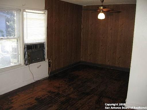3rd image of 511 / 513 WALTON AVE