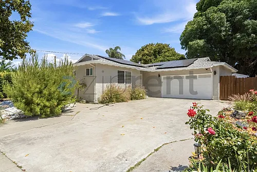 6426 Cedar Blvd Photo 1