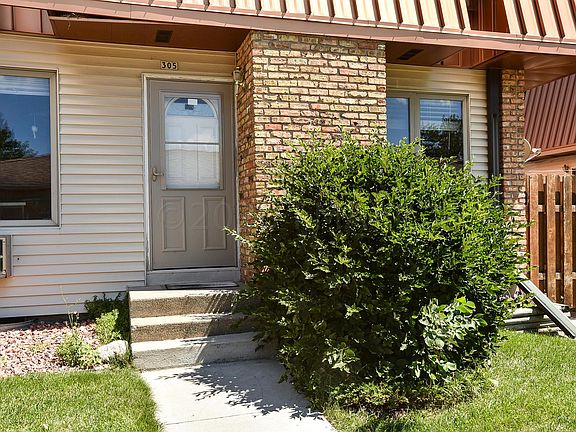 4th image of 305 12 1/2 Ave E #1