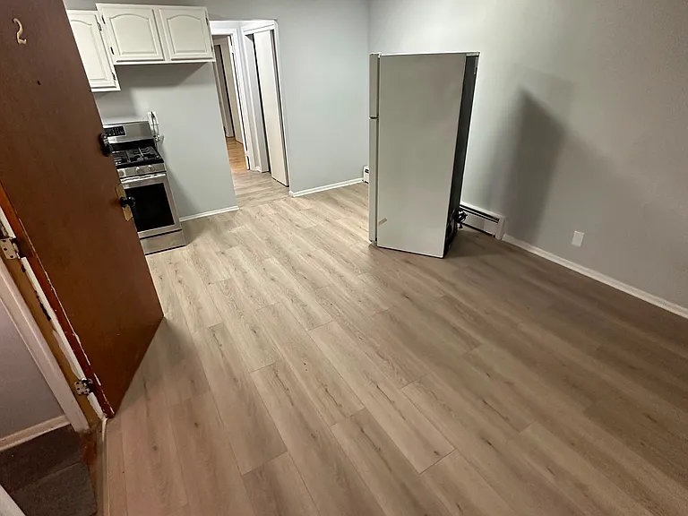 1617 Oliver St #2L — Photo 1