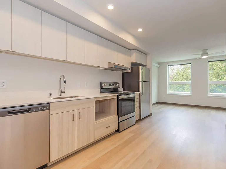 Beacon Pacific Village Apartments — Photo 36