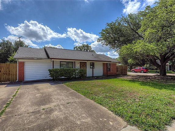 2nd image of 702 Royal Crest Dr