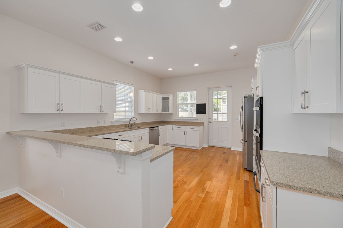 next background image