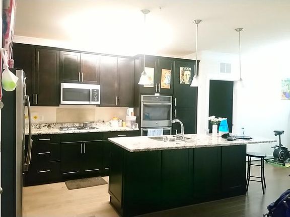 5th image of 13740 Endeavour Dr APT 407