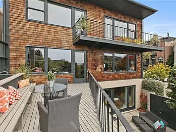 2201 Lyon St photo 1