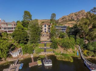 2095 Trentham Rd, Westlake Village, CA 91361