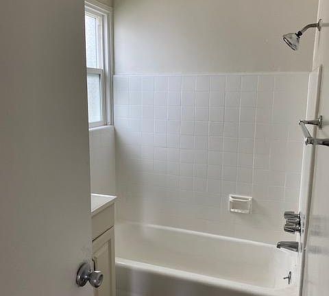 5th image of 6021 Brooklyn Ave