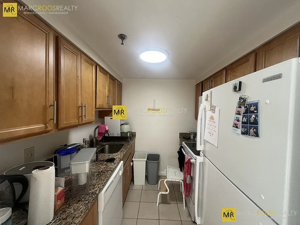 1 bed, 9999 sqft, $2,700 — Photo 2