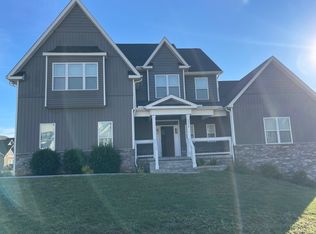 2214 Nora Mae Rd, Knoxville, TN 37932