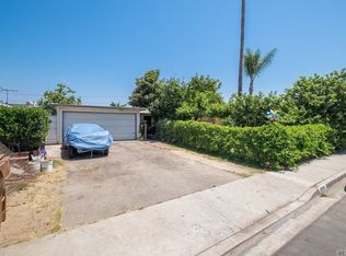 9851 W Palais Rd, Anaheim, CA 92804