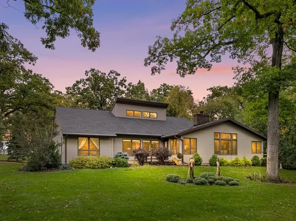 W947 Woodland Cir, Green Lake, WI 54941
