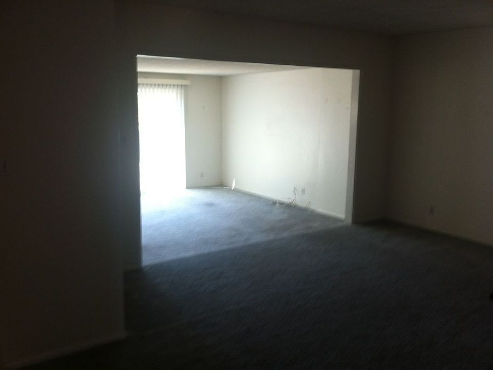 2nd image of 728 Vassar Dr