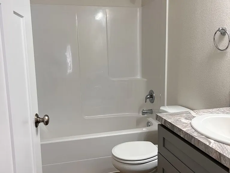 1410 N Mattson Dr — Photo 9