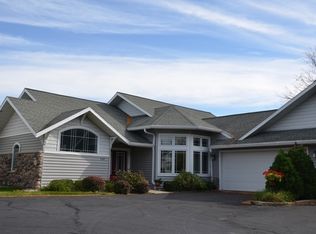 1905 Dewberry Dr, Madison, WI 53719