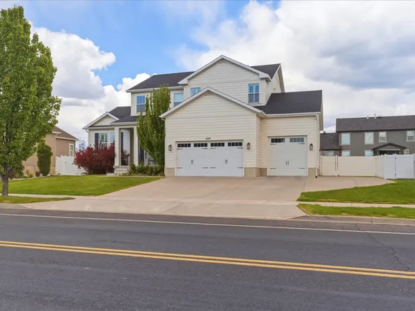 1692 W Spring Meadow Ln N, Farmington, UT 84025