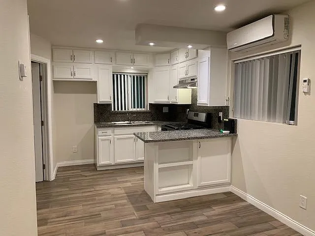 24441 University Ave #B — Photo 6