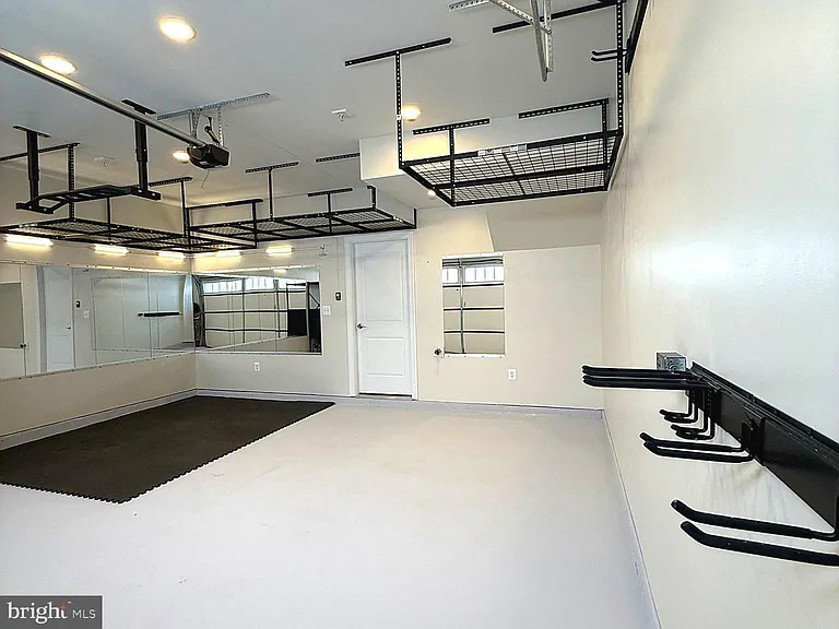 7353 Mountaineer Dr — Photo 29