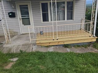 919 Sunshine Ave, Central City, PA 15926