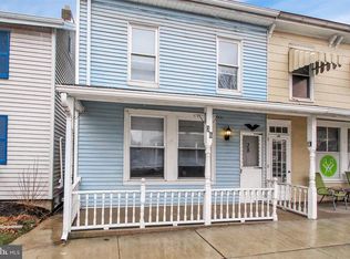 38 S Main St, Mount Wolf, PA 17347